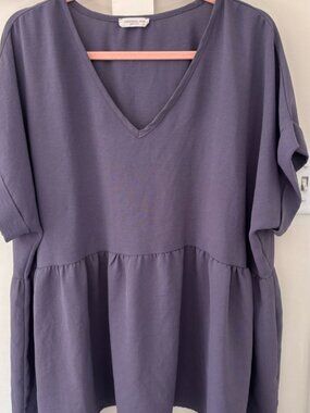 ChicSoul Relaxed V-Neck Babydoll Top in Dark Lavender 1XL